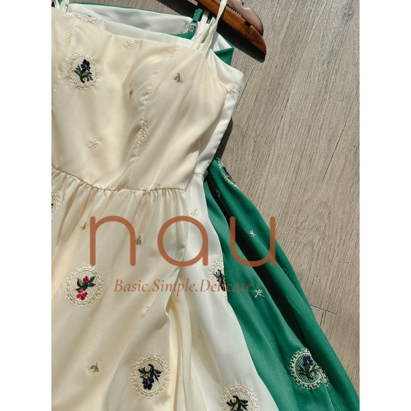 Đầm maxi 2 dây thêu hoa 3 màu
