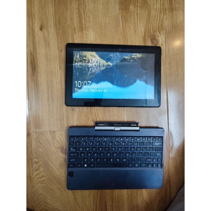 Asus Transformer Book 2 in 1 ( T100TA ), chạy Win 8 pro