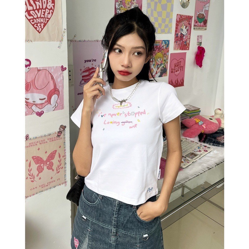 Áo phông thun cotton baby tee in Loving me basic form cổ tròn tay ngắn 658 FIORI STORE