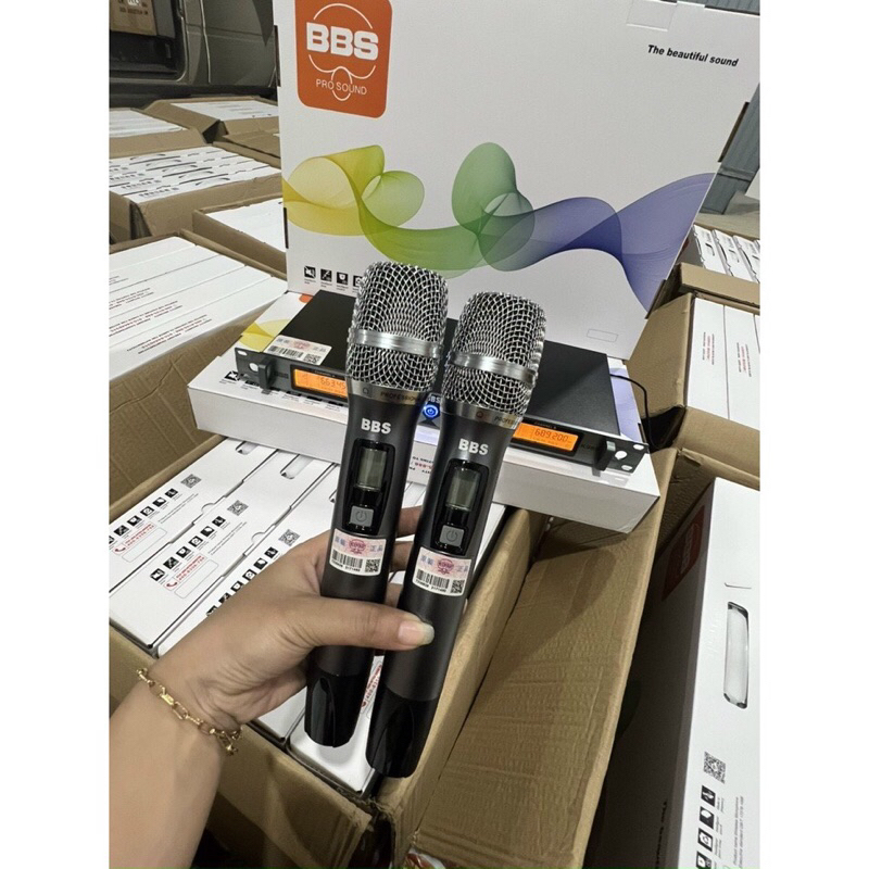 Micro karaoke không dây BBS M668 Ultta, BBS K988