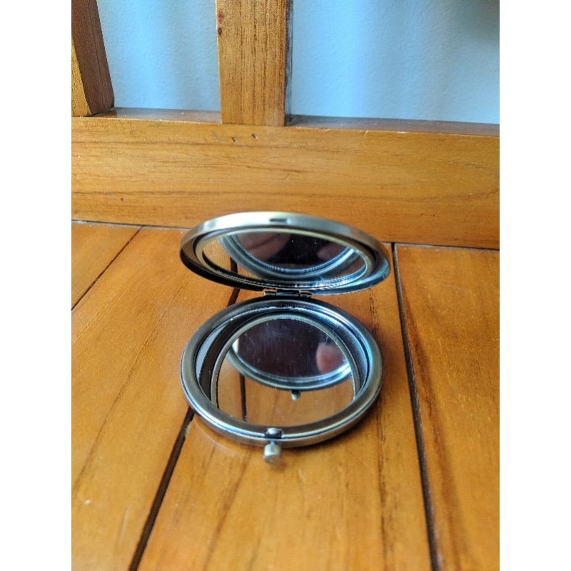 Gương bọc vải hoa mini bỏ túi