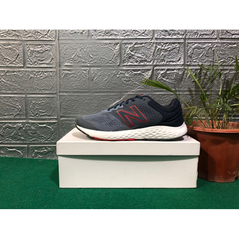 Giày thể thao New Balance 520 V7 4E WIDTH LIGHTWEIGHT size 42.5 chân 27cm