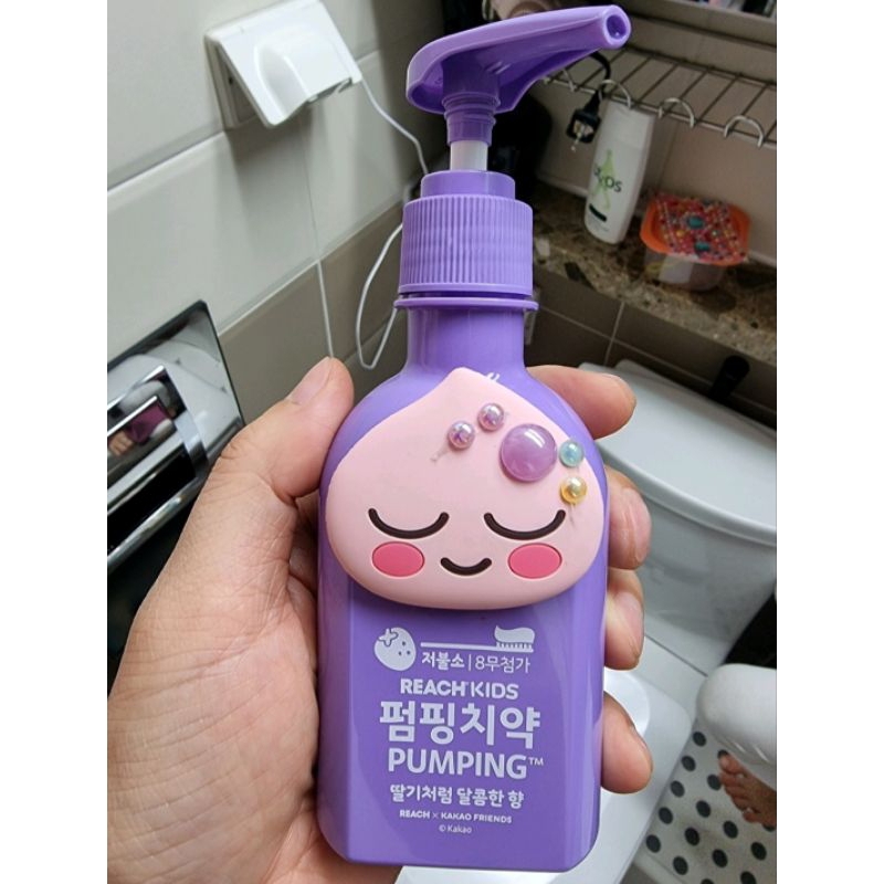 Kem đánh răng Reach Kids Hàn Quốc dạng vòi ấn 160gram