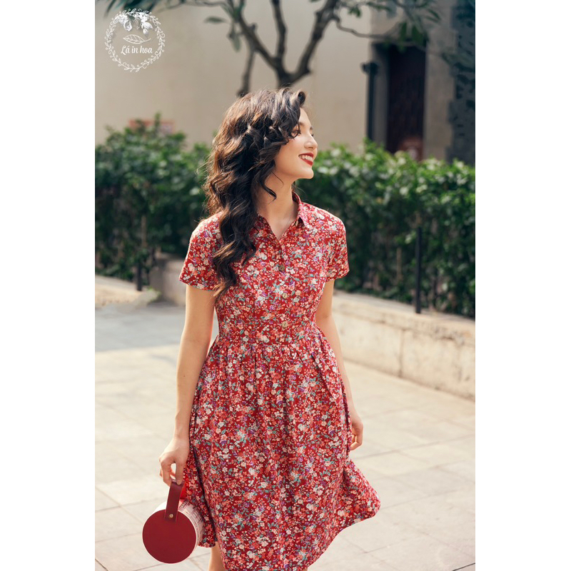Váy Đỏ Lá In Hoa Sơmi Dáng Xoè Chất Thô Mềm Mát