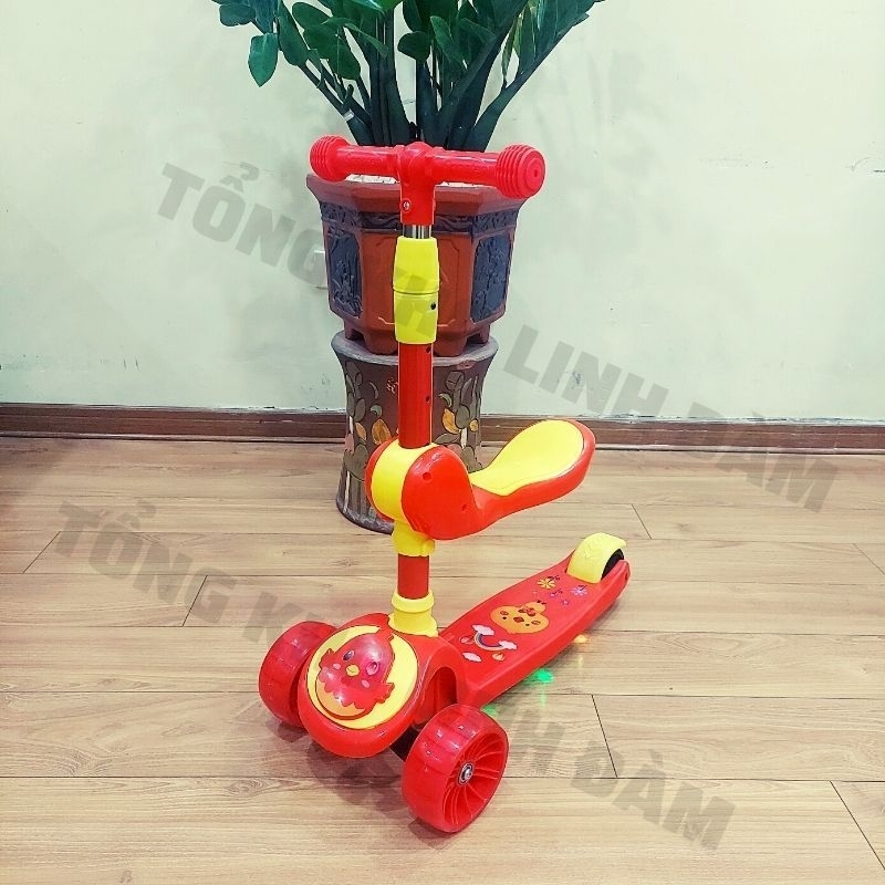 Xe trượt scooter cho bé, bánh phát sáng, có nhạc, đèn phát sáng xung quanh xe