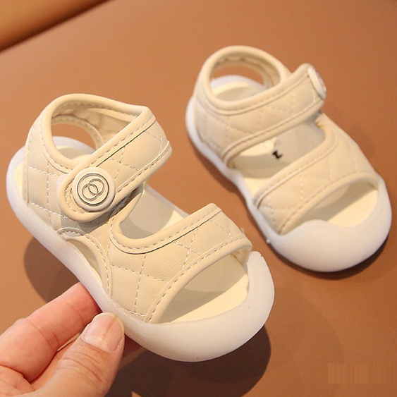 Sandal Bé Trai Bé Gai 1-4 Tuổi Đế Nhựa Dẻo Chống Trượt trần chám Dễ Thương