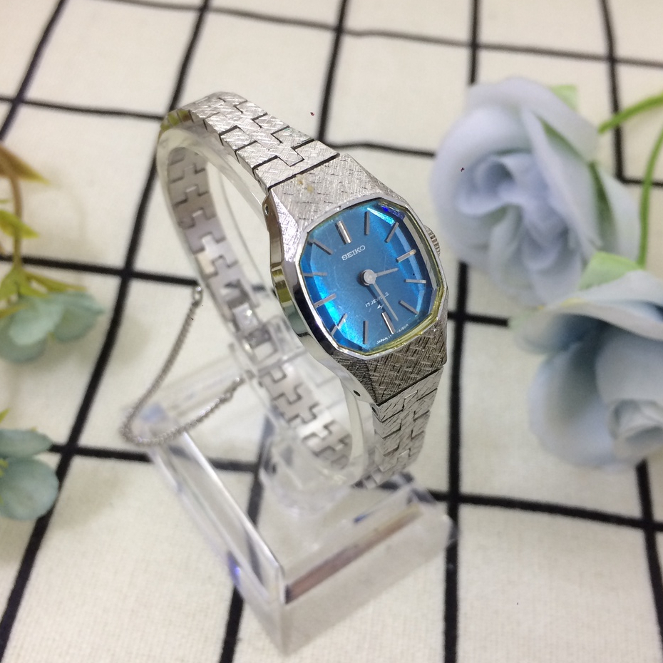 Đồng hồ nữ lắc Seiko cơ cót Nhật 17  Jewel