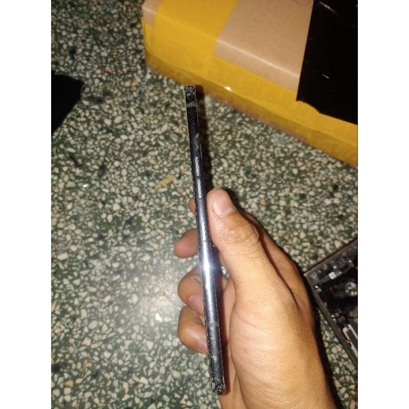 Khung sường-Khung viền LG V50