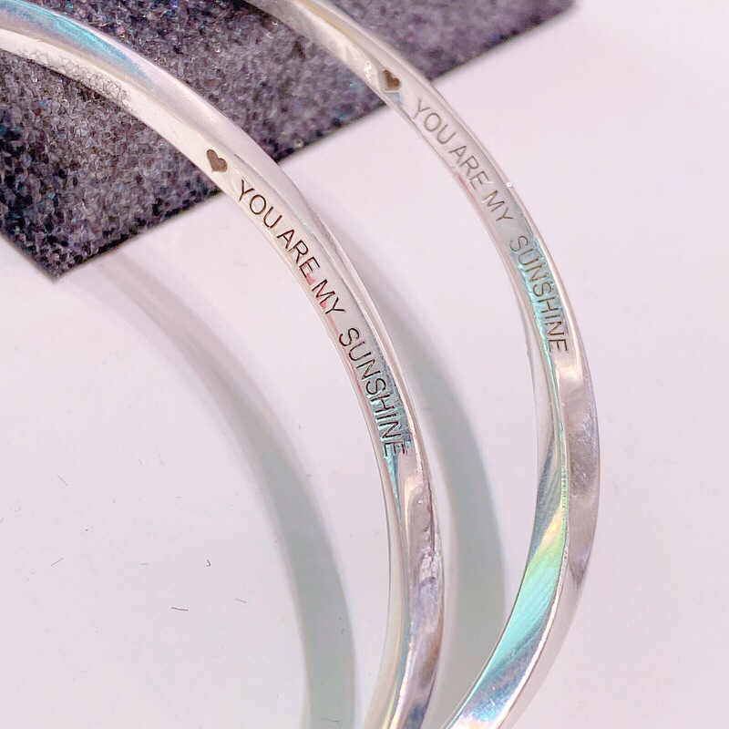 Cặp vòng xoắn Uyên Ương khắc chữ theo yêu cầu . Silver TRANG SỨC THỜI ĐẠI