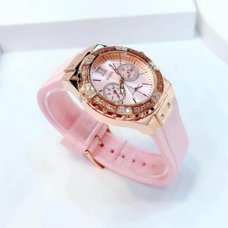 Đồng hồ nữ G.U.E.S.S HUB.LOT hồng nhek nhàng siêu dễ thương