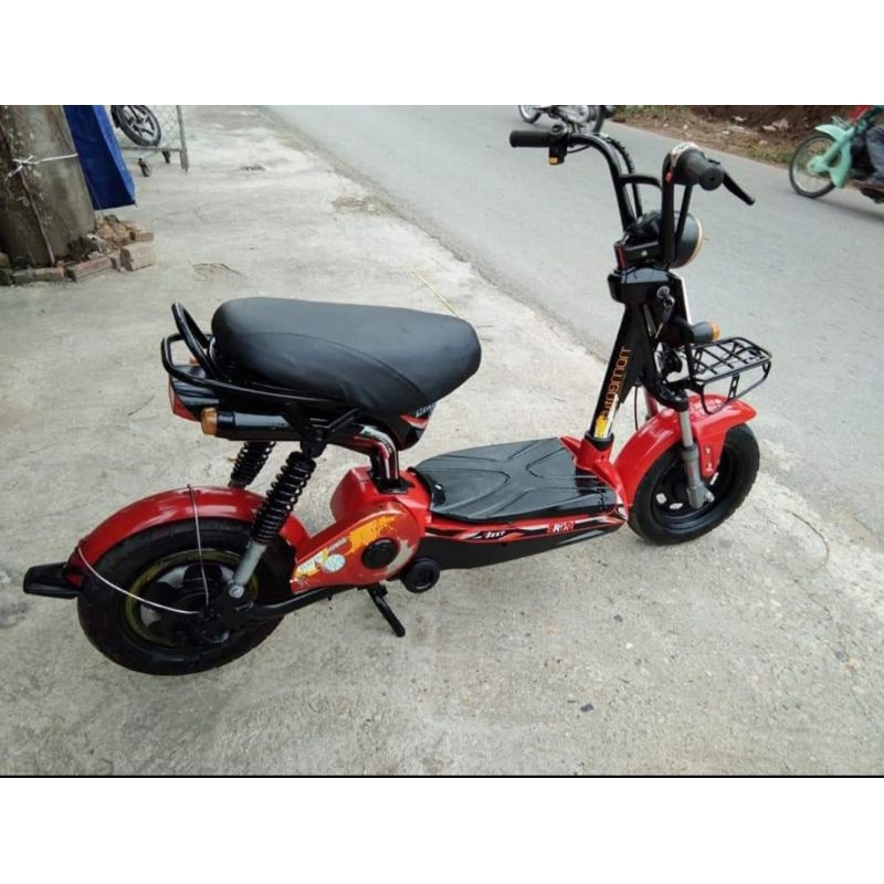 xe điện 133m