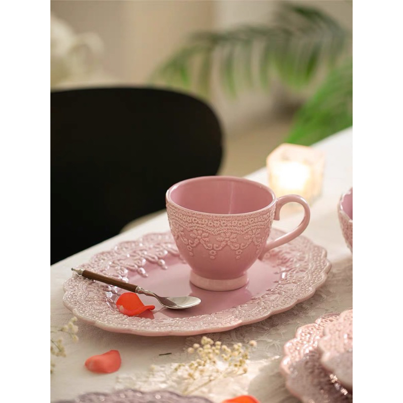 Set bát đĩa gốm gam màu hồng hoạ tiết viền ren siêu tỉ mỉ