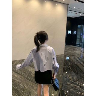 Áo sơ mi croptop kẻ sọc (sẵn 1 szL)