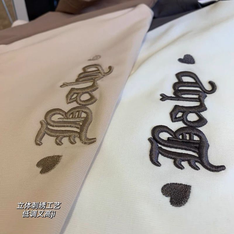 áo croptop phối màu thêu chữ xinh bb1