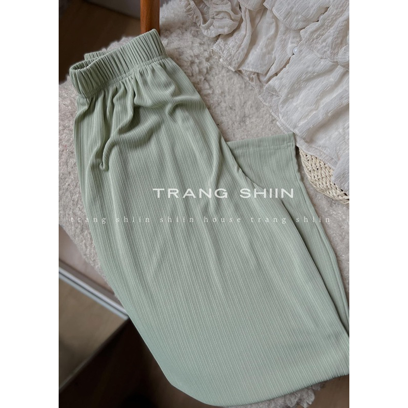 Set áo peplum bèo và quần suông dập ly mịn xanh ngọt - Trang Shiin