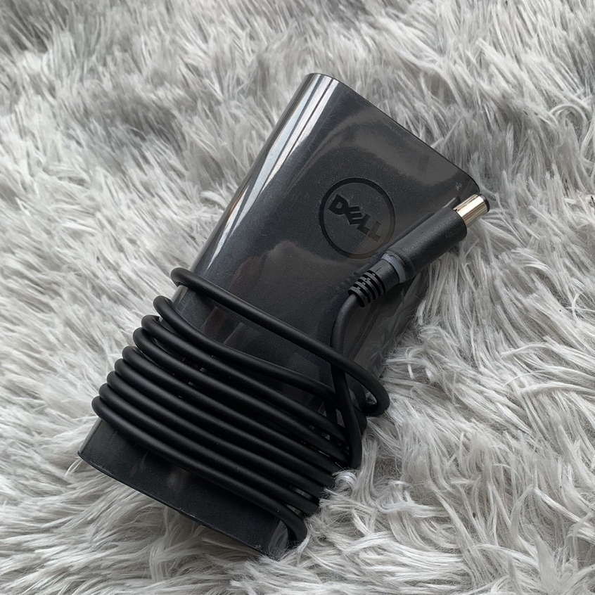 Sạc laptop Dell 90W 19.5V-4.62A Dùng Cho Các Dòng Máy Có Chân Sạc Là Chân Kim To Chuẩn Của Dell Cung Cấp