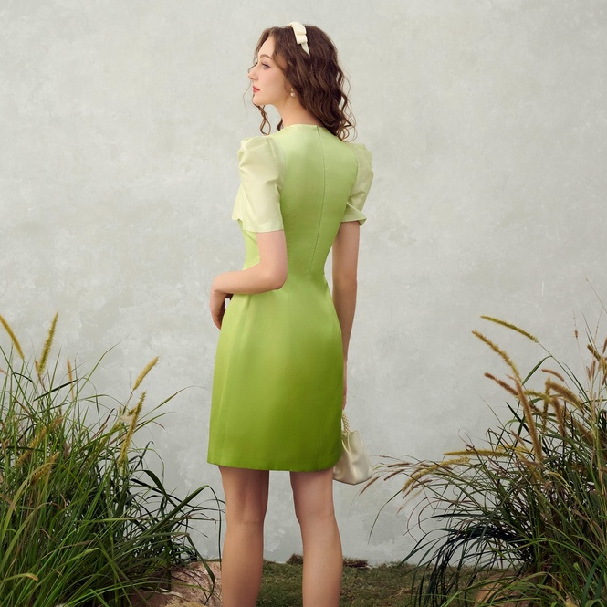 Đấm xòe A tay bồng dáng ngắn HeraDG thiết kế thân trên bong cúc trang trí chất liệu Tafta cao cấp SDPBC3018