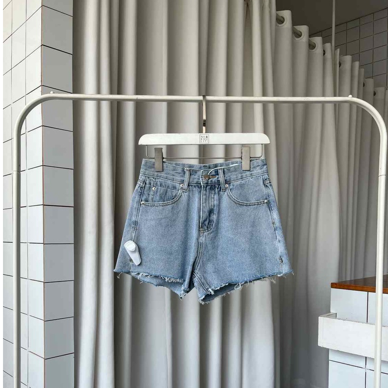 Quần short jean lưng cao xanh nhạt lai thô - Q836