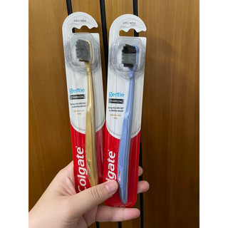 Bộ 2 bàn chải đánh răng Colgate Gentle Charcoal phủ than hoạt tính