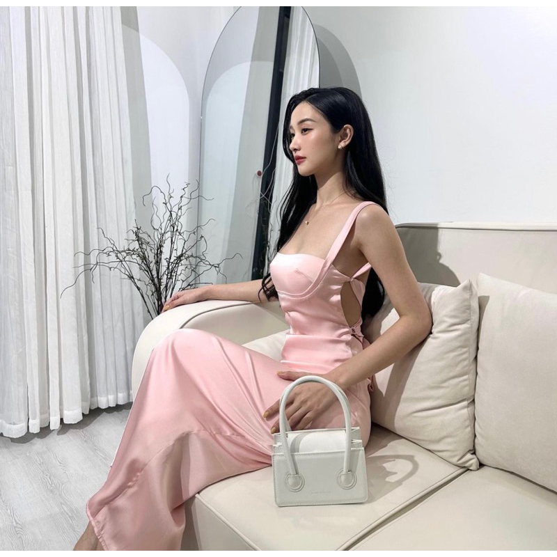 SOMI DRESS/ ĐẦM LỤA MIDI ĐAN DÂY LƯNG BẢN TO XẺ TÀ SAU
