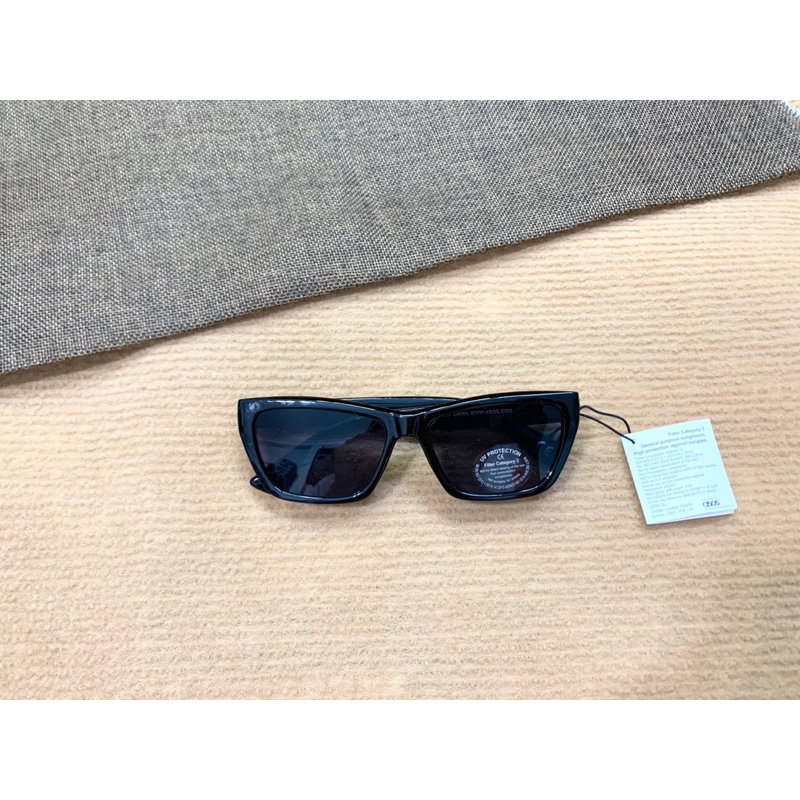 Kính Asos mua sale tại các nước, chuẩn auth, nam nữ đều đeo được