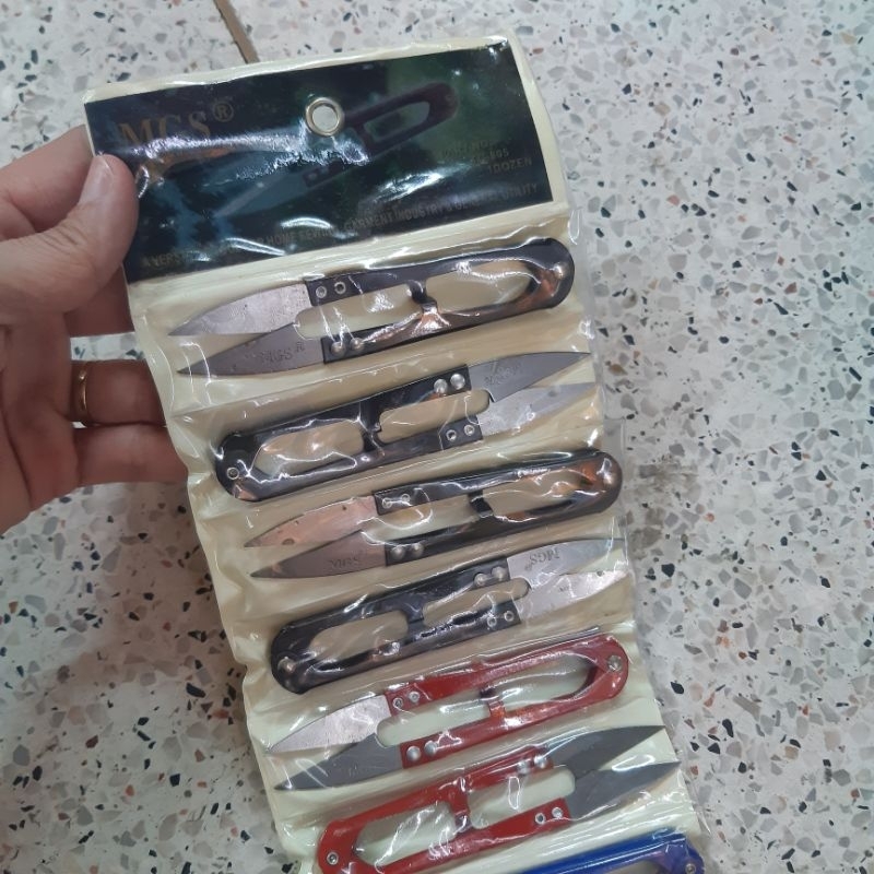 KÉO BẤM CHỈ 3 MÀU