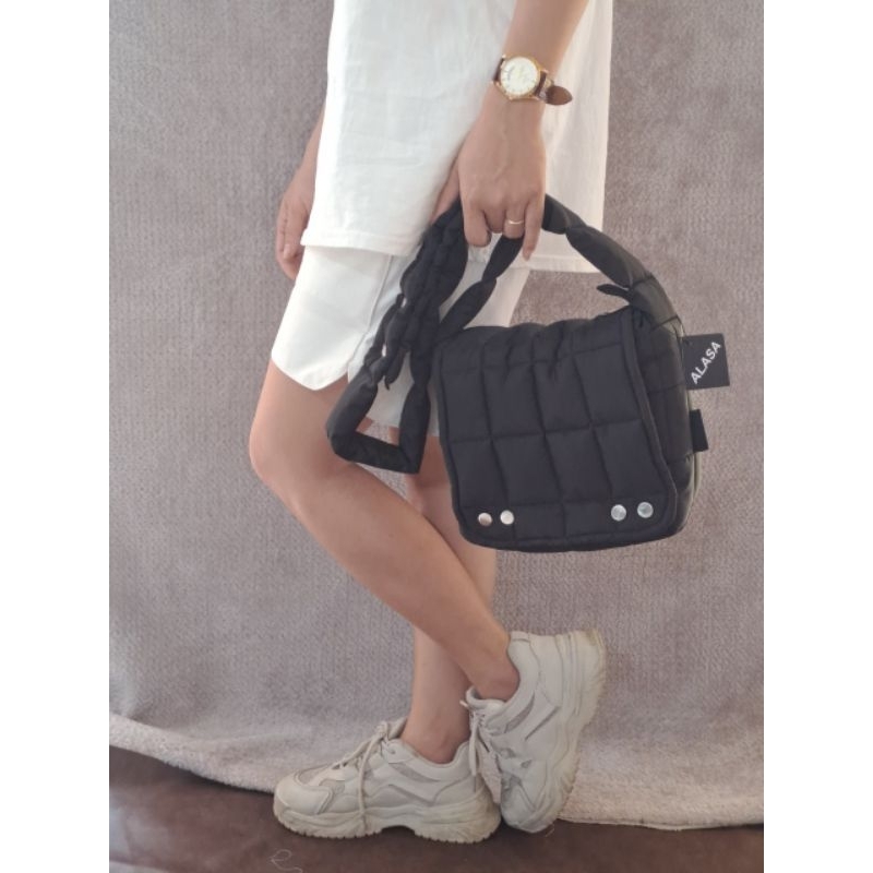 Túi đeo chéo chần bông BẢN NHỎ dainystore