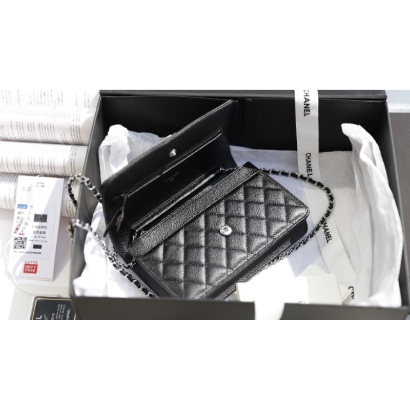 Túi đeo chéo C.N WOC BOY da caviar tag vàng&amp;bạc sz19cm siêu đẹp fullbox nam châm