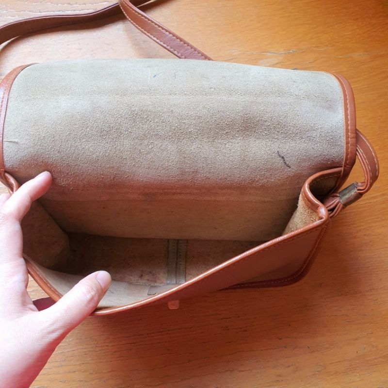 Túi đeo chéo da thật vintage mộc nguyên miếng - em và nắng