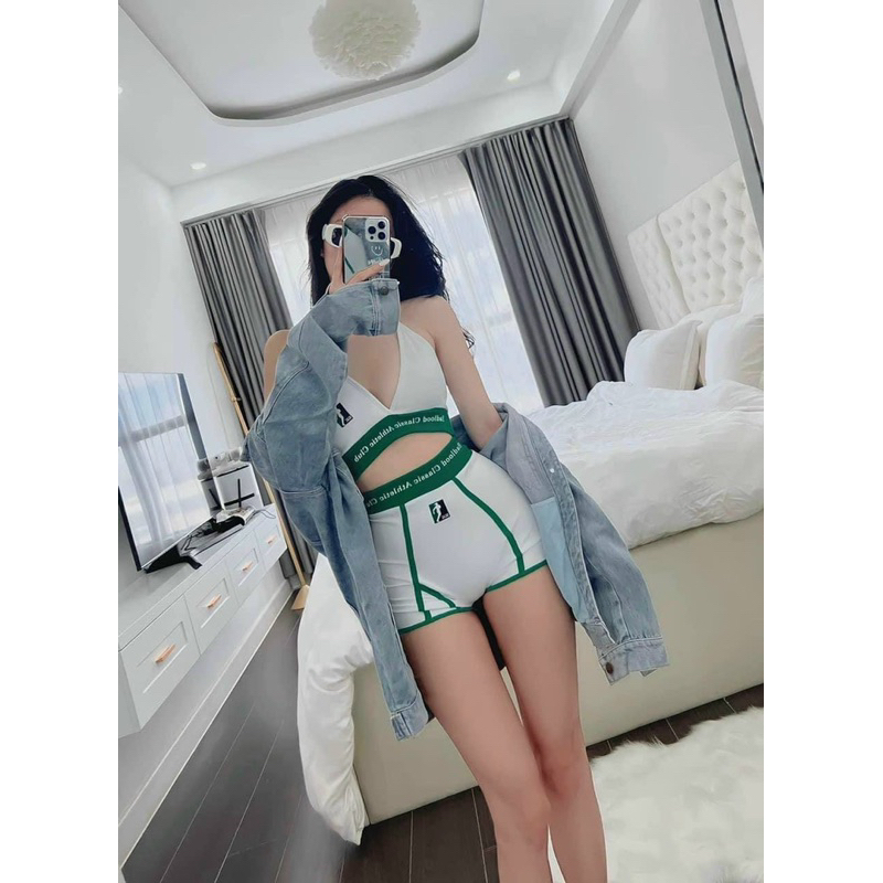 Set bikini xanh lá Badblood