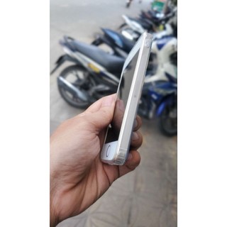 Ốp lưng iPhone 5/5S/5SE hình bóng đá barcelona