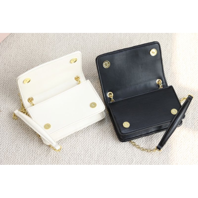 Túi xách Miu.Miu xinh xỉu sz20cm -2 màu fullbox code hãng