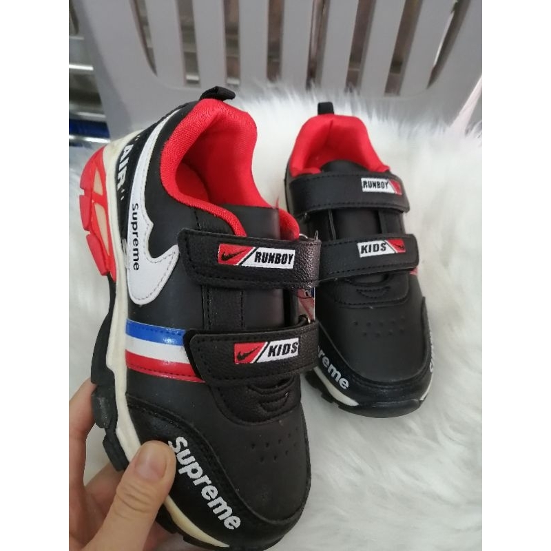 Xả kho giày thể thao trẻ em nhiều mẫu lẻ size như hình