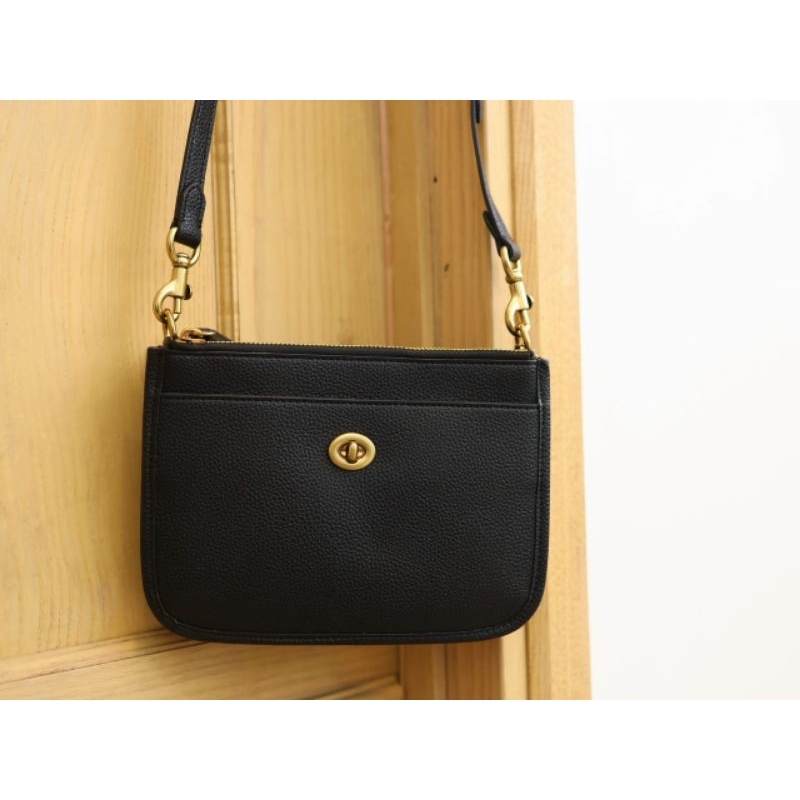 TÚI COACH SLIM TURNLOCK