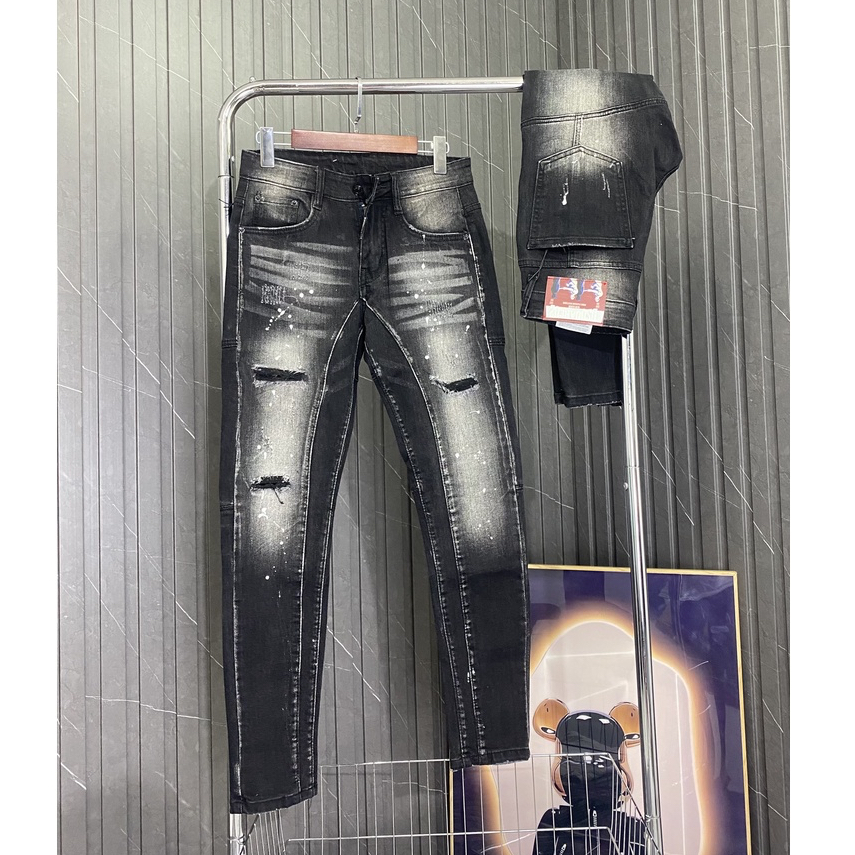 Mã Q3 quần jean rách bụi