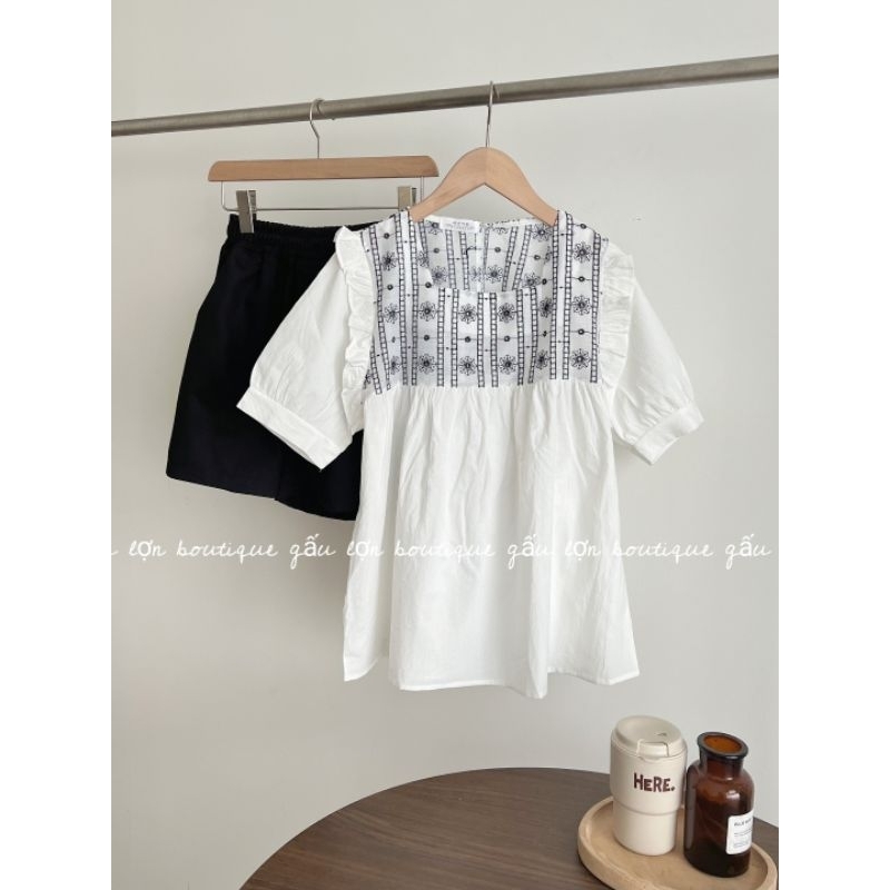 Áo babydoll cộc cổ vuông ngực thêu hoa vintage