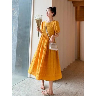 Đầm midi dáng babydol màu vàng