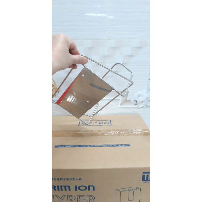 Giá treo máy lọc nước ion kiềm .