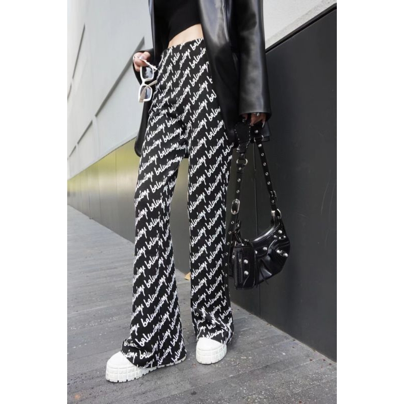 Quần Balenciaga 03.2023.