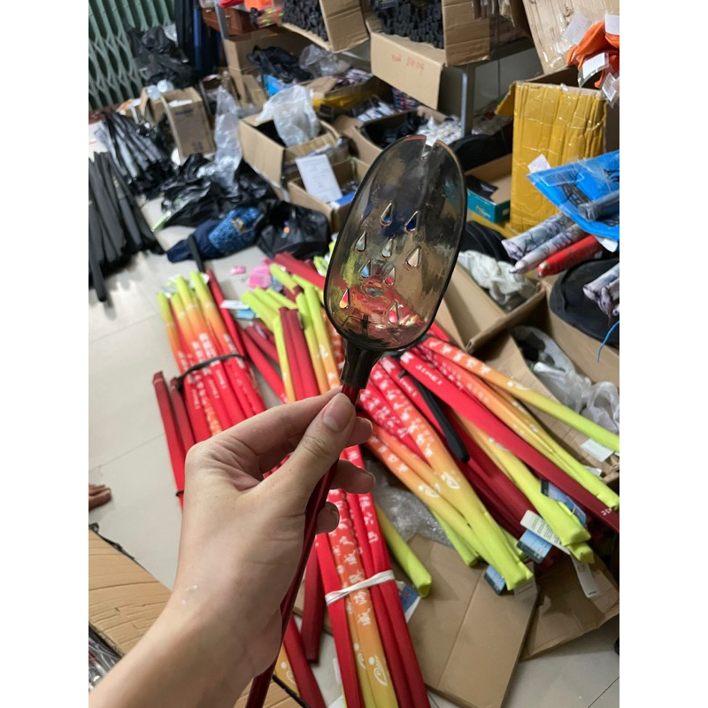 thìa xả mồi kèm vẩy trục 80cm và 1m