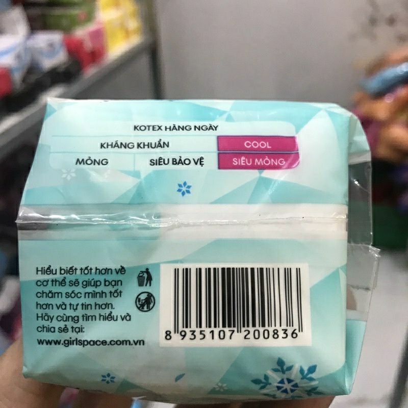 《 HCM 》Lốc 8 gói băng Kotex hàng ngày cool 20 miếng / 1 gói