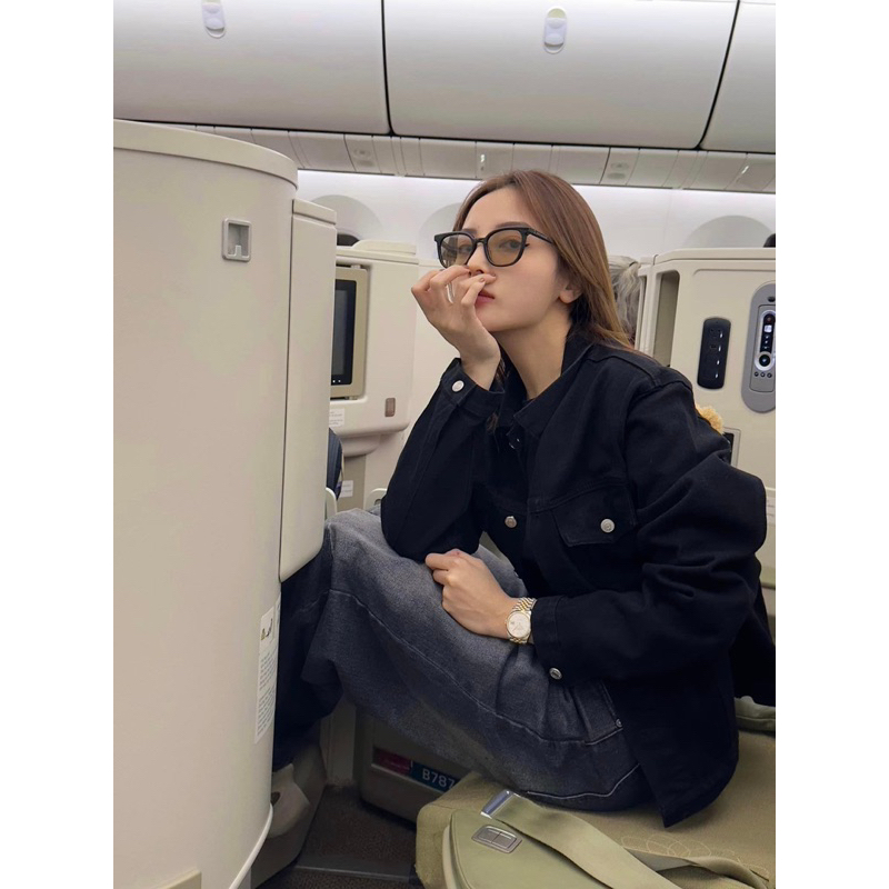 Gọng kính GM TOMY unisex dáng vuông 2 màu Vàng Trà và Đen siêu đẳng cấp