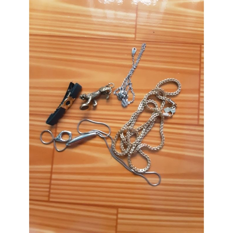 Bộ: dây chuyền kiểu, mặt dây