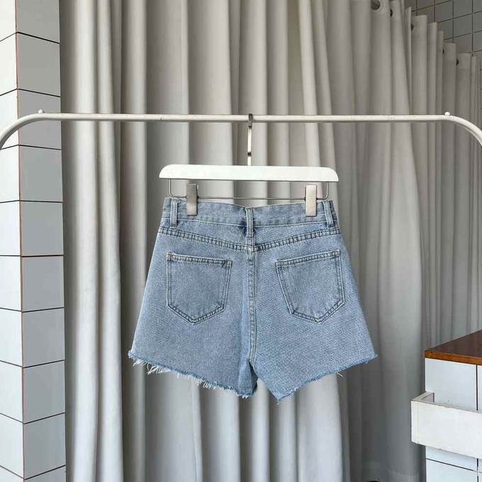Quần short jean lưng cao xanh nhạt lai thô - Q836