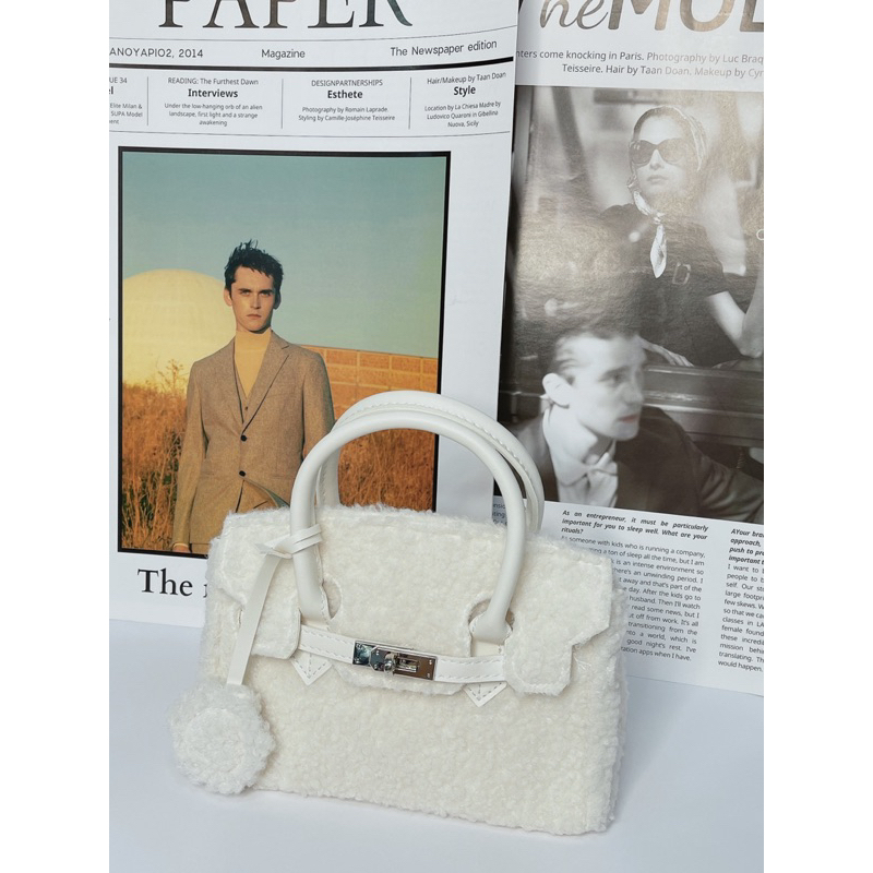Túi Xách Đeo Chéo Lông Cừu Sang Chảnh, Túi Trắng Khoá Kim Loại, Phong Cách Hàn Quốc