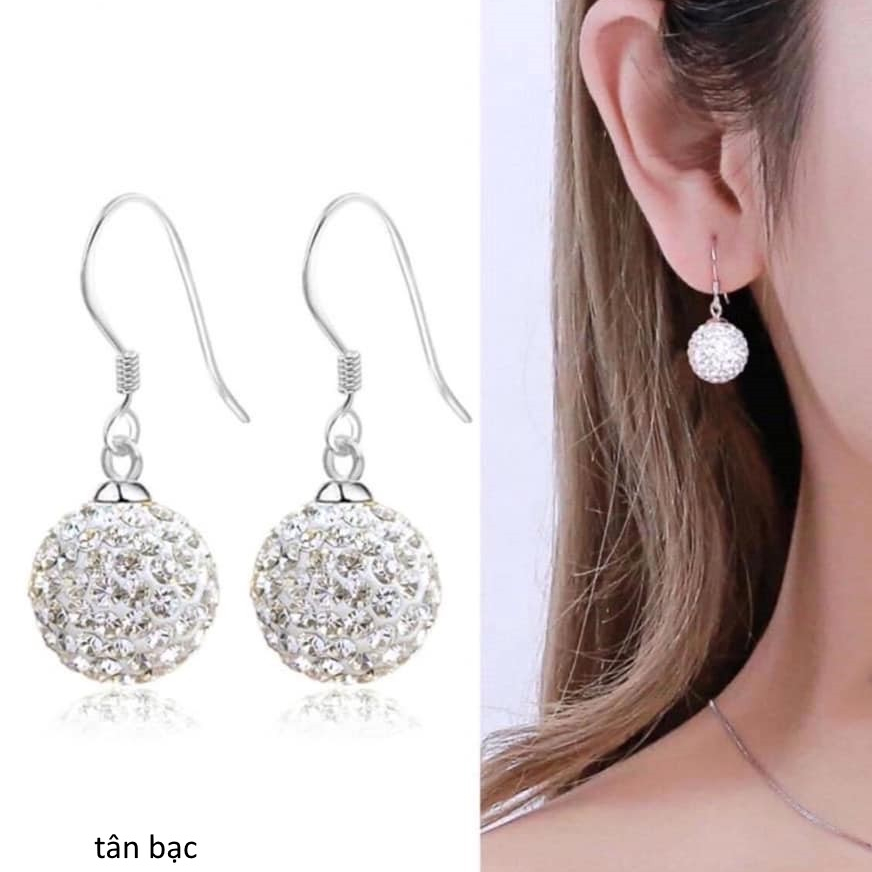 bông tai đá pha lê , cực lấp lánh, kết hợp cùng bạc s925 ,chắc chắn sẽ là 1 tuyệt phẩm trong năm nay ạ