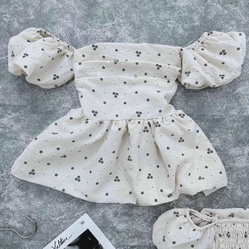 Áo Trễ Vai Nhún Lưng Đũi Hoa