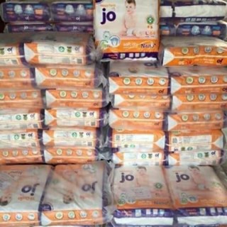 ( Sale sốc) Bỉm JO quần vàng đủ size M72,L64,XL56,XXL48