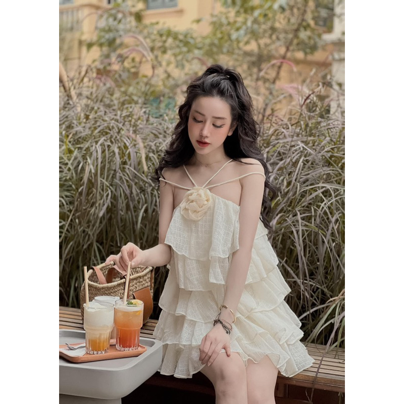 Đầm/Váy yếm dây trễ vai ren tầng đính hoa tiểu thư