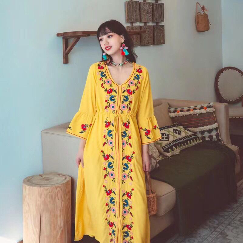 Đầm boho thêu hoa